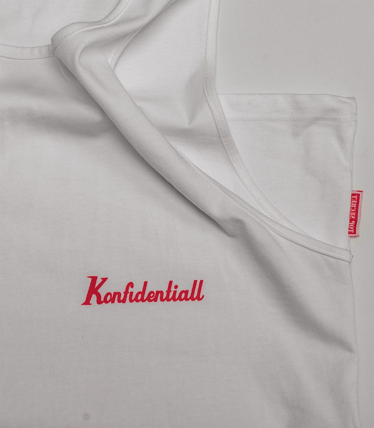 Konfidentiall Signature Tank – “Top Secret” Label